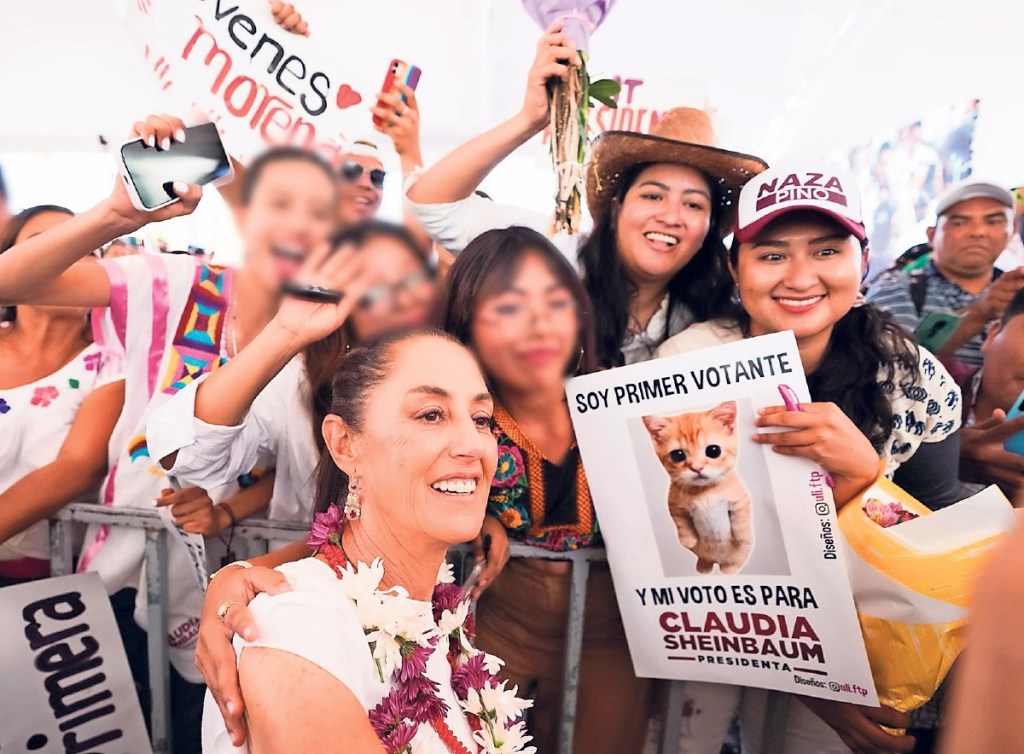 Claudia Sheinbaum Pardo, candidata de la coalición Sigamos Haciendo Historia, durante un encuentro con simpatizantes de Oaxaca