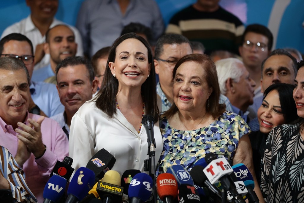 María Corina Machado presenta a Corina Yoris como candidata para las elecciones presidenciales del próximo 28 de julio en Venezuela (Foto de EFE)