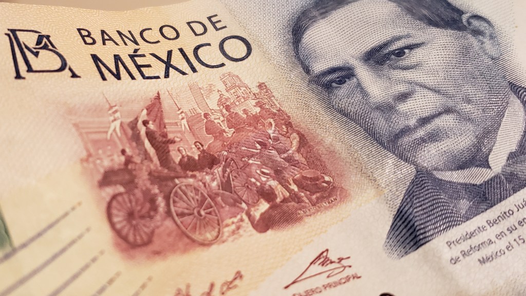 sistema financiero Dinero México billetes clase media