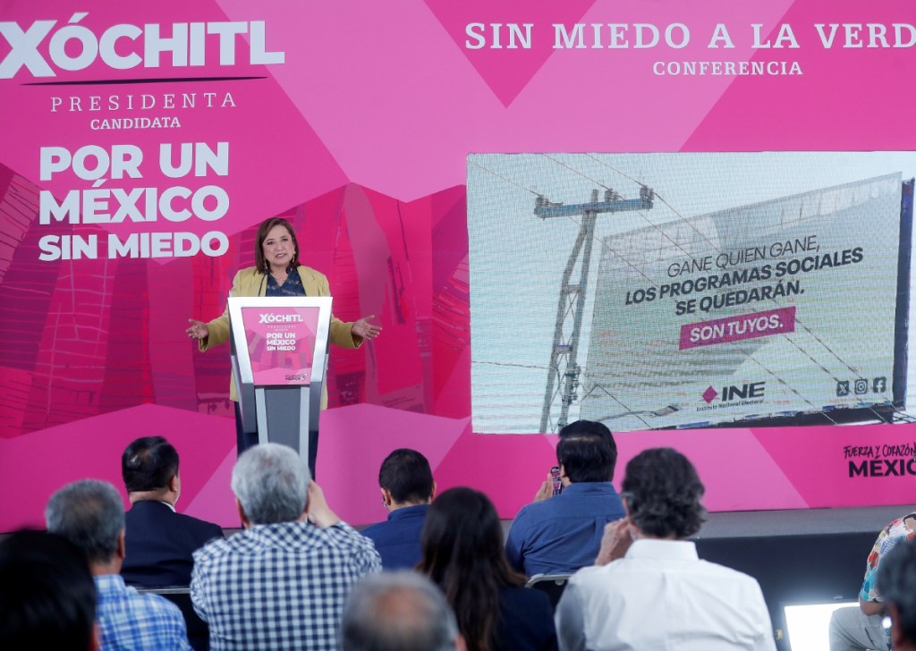 La candidata presidencial opositora Xóchitl Gálvez, en la metrópoli