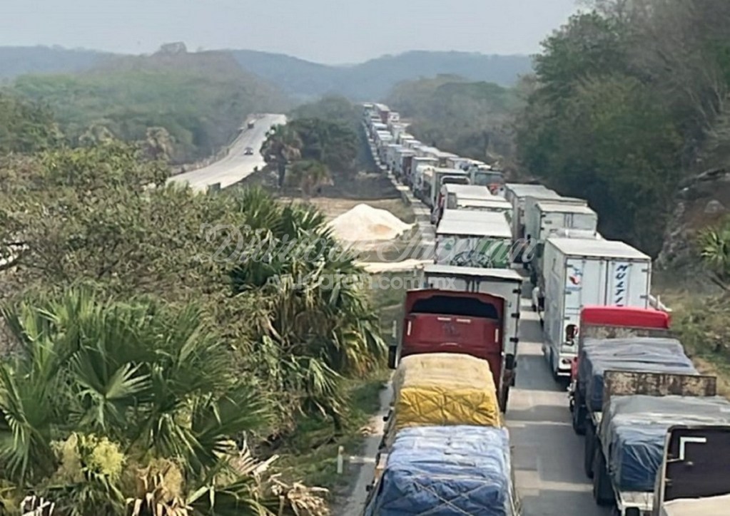 Falla de energía en la vía Campeche-Champotón