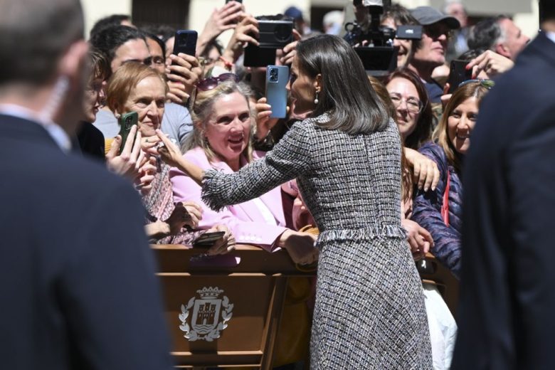 Los reyes de España, Felipe VI y Letizia, encabezaron la entrega del Premio de Literatura Miguel de Cervantes 2023