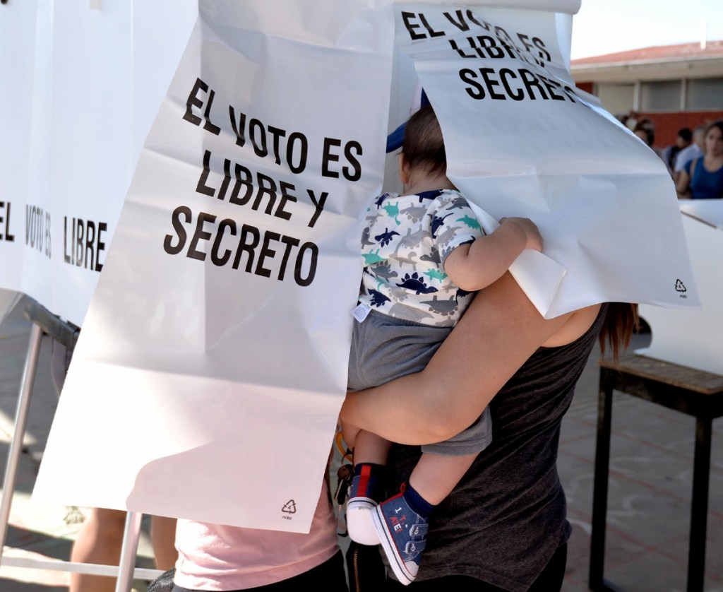 La Arquidiócesis Primada consideró ayer importante que todos los mexicanos “ejerzan responsablemente su derecho al voto”