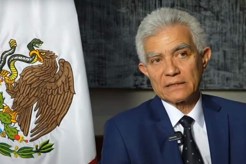 Fiscalía de Ecuador abre investigación contra el diplomático mexicano Roberto Canseco que se opuso a la detención de Jorge Glas