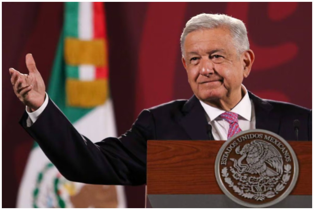 INE ordena eliminar o modificar una "mañanera" de AMLO de este mes de abril por intervenir en el proceso electoral