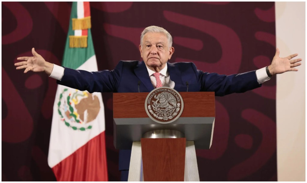 Popularidad de AMLO cae 9 puntos en casi mes y medio, lo que representa aproximadamente 5 millones de simpatizantes menos