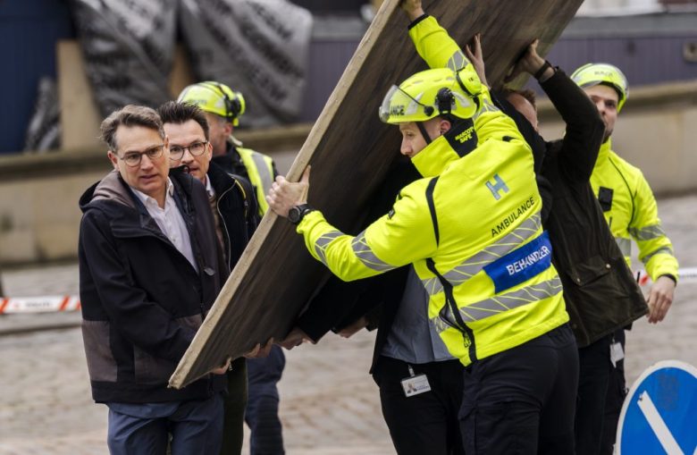 Se incendia el antiguo edificio de la Bolsa de Copenhague