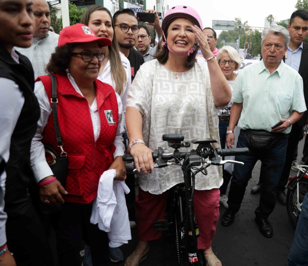 Xóchitl Gálvez Ruiz estuvo ayer en la alcaldía Benito Juárez de CDMX