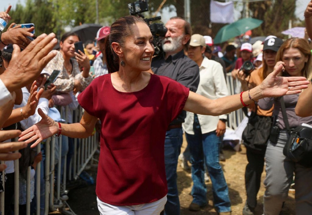 Claudia Sheinbaum, candidata a la presidencia por la coalición Sigamos Haciendo Historia, en Texcoco