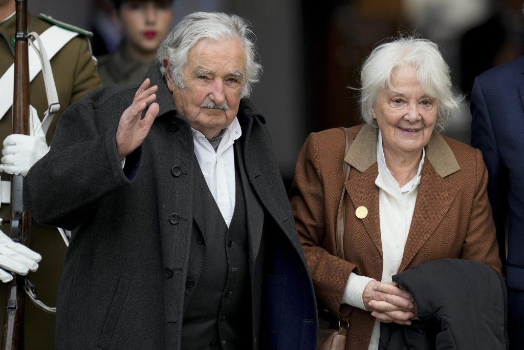 Diagnostican cáncer a José Mujica