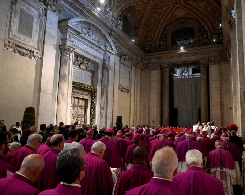 Ceremonia en la Basílica de San Pedro, el jueves de la Ascensión de Nuestro Señor Jesucristo, en la que el Papa anunció el Año Jubilar 2025