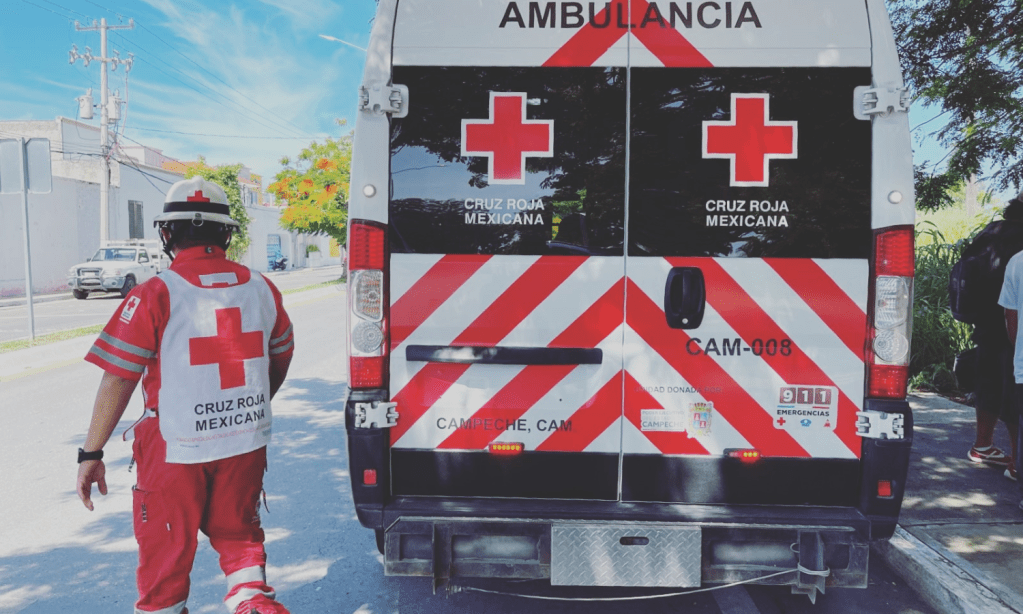 Fallece un abuelito por golpe de calor en Campeche; otro se desmaya y se golpea