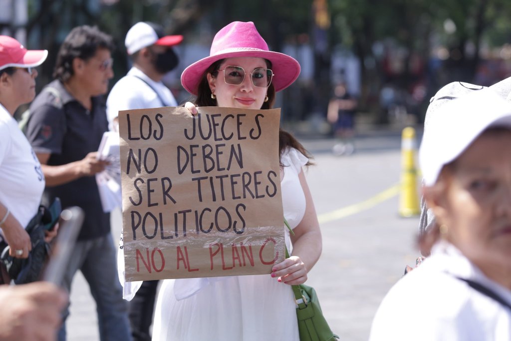 "Viniste a dinamitar al Poder Judicial Federal desde adentro", trabajadores del Poder Judicial acusan a Arturo Zaldívar de ser un traidor