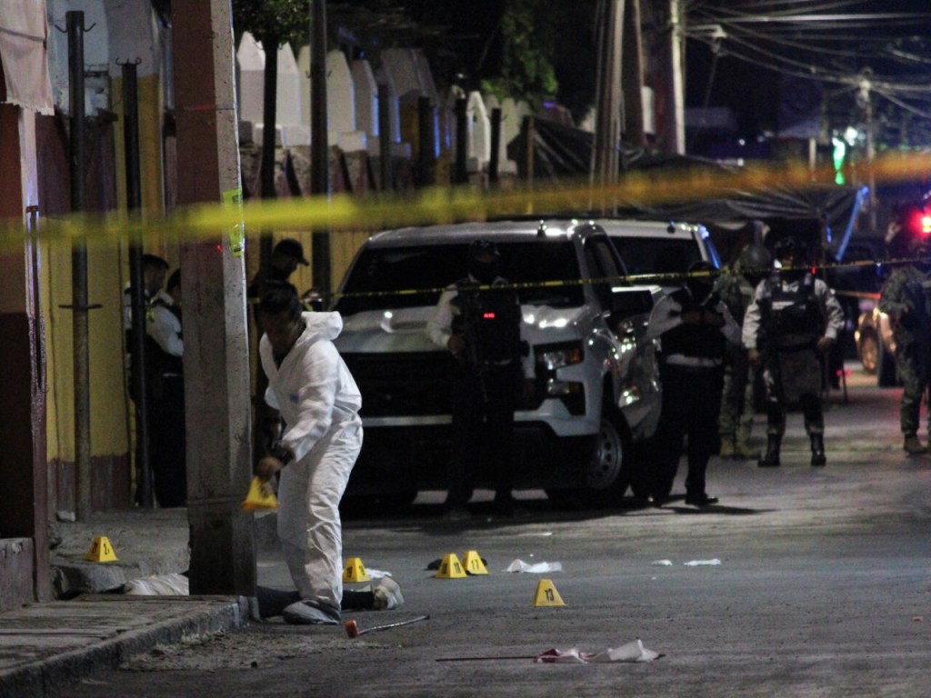 AMLO "tiene otros datos" sobre los candidatos asesinados en el periodo electoral 2023.2024: son seis, no 41 muertos, afirma.
