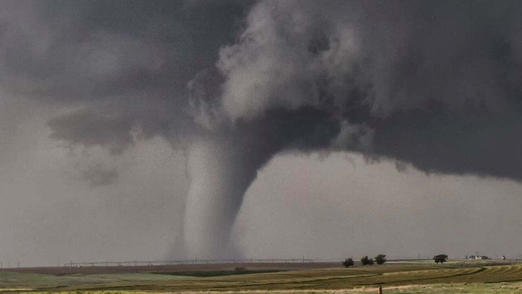 Investigadores de la UNAM crean primera base de datos sobre tornados en México: ocurrieron más de 700 en los últimos 23 años