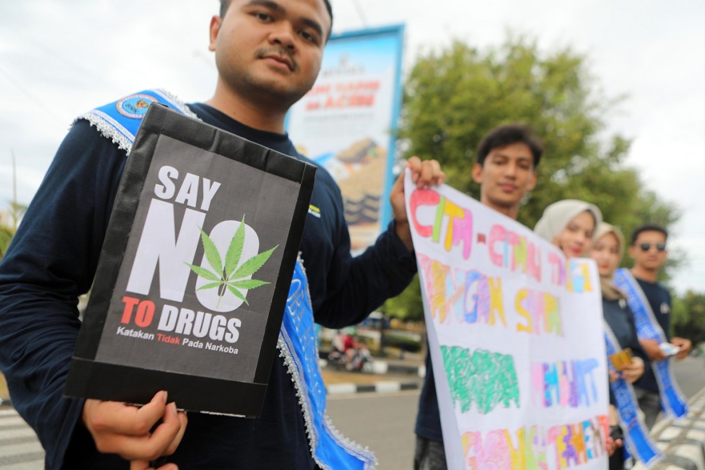 Imagen de una manifestación contra el consumo de drogas en Indonesia