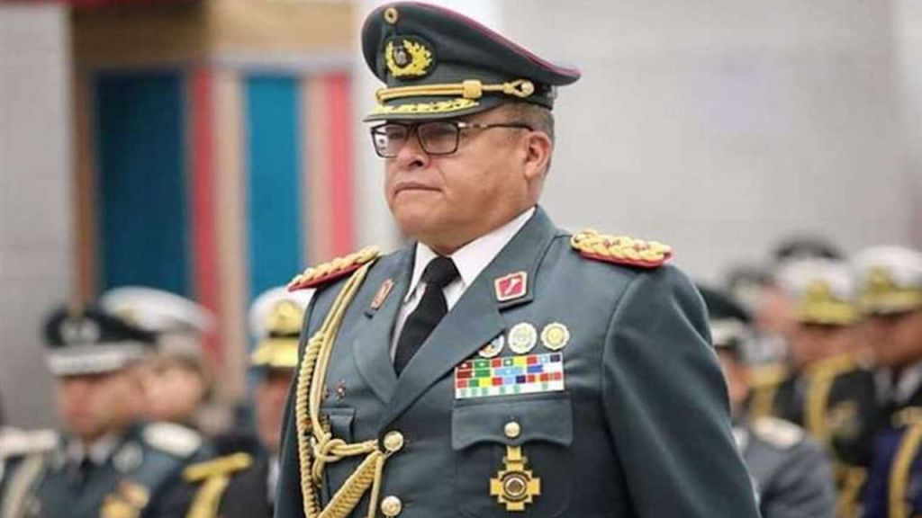 El general Juan José Zúñiga fue detenido por encabezar el fallido golpe de Estado en Bolivia; acusa al presidente de orquestarlo