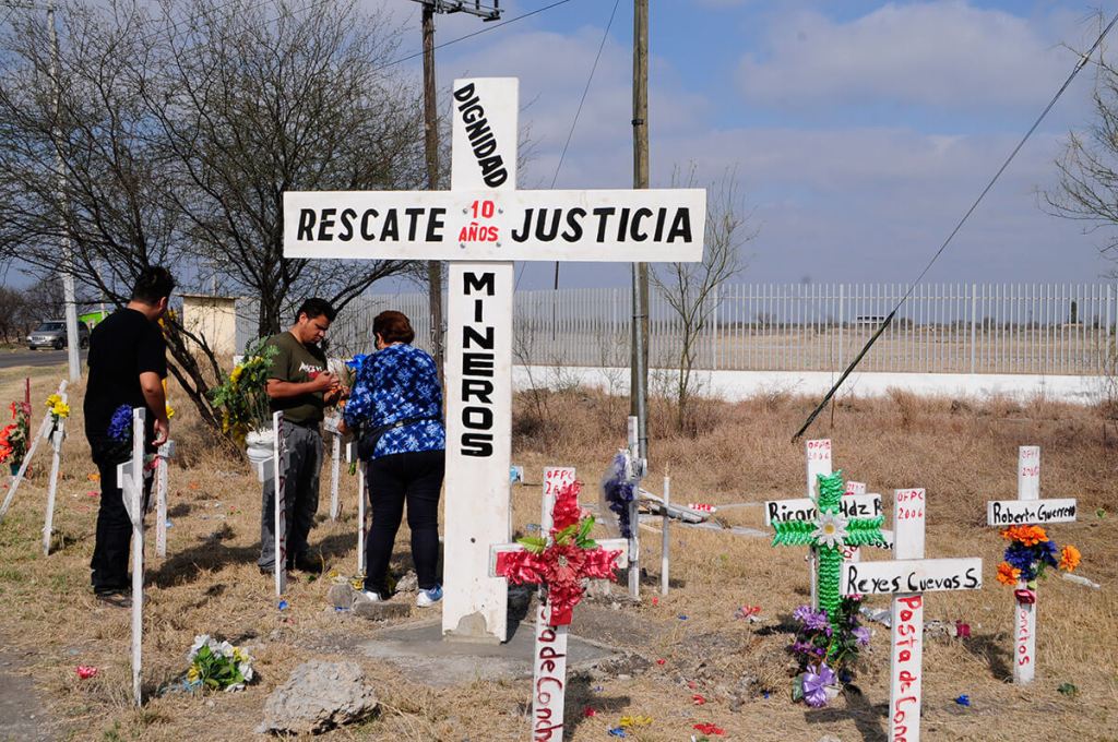 18 años después de la tragedia, restos de 13 de los más de 60 mineros atrapados en la mina de Pasta de Conchos fueron localizados