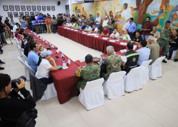 Autoridades de Cancún Inician Sesión Permanente del Comité Operativo Especializado en Fenómenos Hidrometeorológicos ante el Huracán «BERYL»