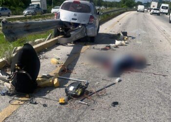 Fatal accidente en carretera Puerto Morelos-Cancún deja un muerto