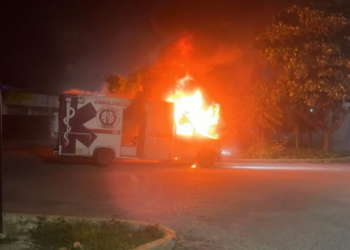 Incendio de Ambulancia en Cancún Genera Preocupación por Seguridad