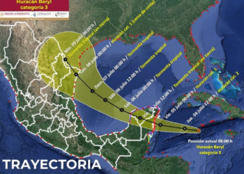 Autoridades mantienen trabajos permanentes en Cancún ante la llegada del Huracán Beryl