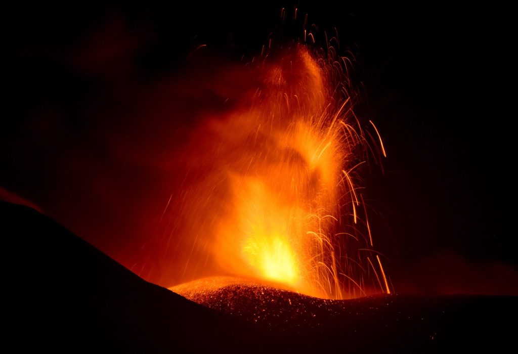 Erupción del volcán Etna