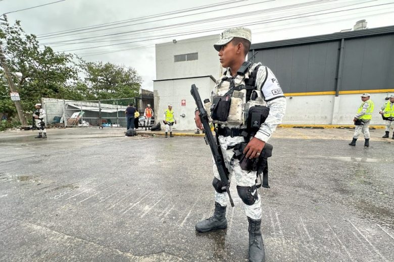 Aspecto de los daños que dejó el huracán Beryl en Tulum (Foto de EFE)