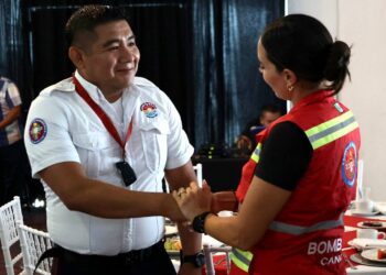 Héroes de Cancún: Bomberos Reciben Reconocimientos en el Día Nacional del Bombero 2024