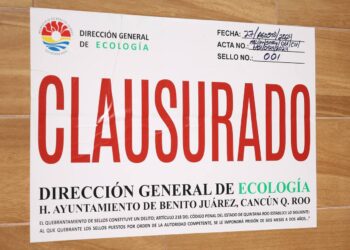 Clausuran fraccionamiento irregular en Cancún