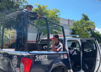 Hombre es detenido esta mañana por exhibicionismo en la avenida Tulum