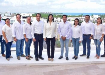 Estefanía Mercado Presenta su Equipo para la Entrega-Recepción Municipal en Solidaridad