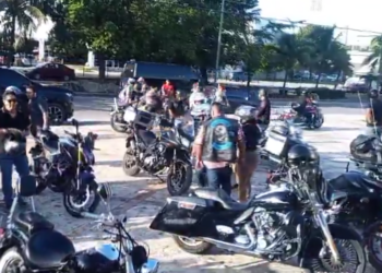 Motociclistas se Manifiestan en Cancún contra la “Ley Chaleco” durante Conversatorio Judicial