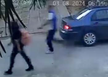 VIDEO: En Redes Alertan Sobre Sujetos Armados Asaltando en Villas del Mar Plus de Cancún