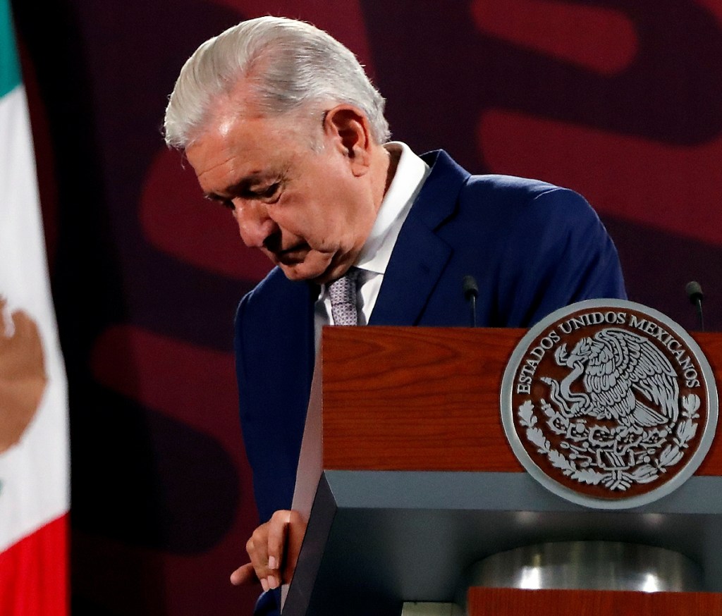 Andrés Manuel López Obrador aseguró que el país “pasó la prueba” después del turbulento lunes que tuvo el mercado bursátil internacional