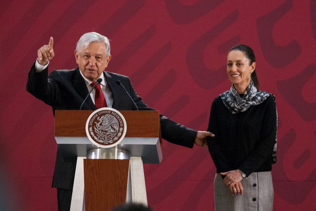 Claudia Sheinbaum confirma que tendrá sus propias "mañaneras" en su sexenio, manteniendo la "tradición" de AMLO