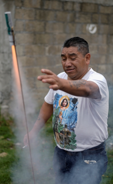 La llegada de la reliquia fue recibida con fuegos artificiales