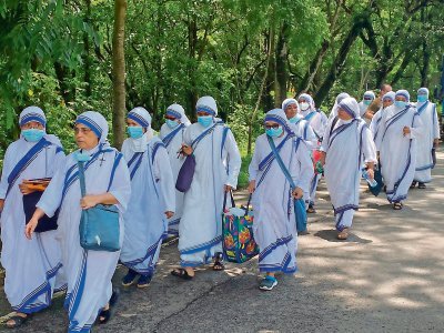Misioneras de la Caridad salen de Nicaragua a pie después de ser expulsadas por el régimen de Daniel Ortega en julio de 2022