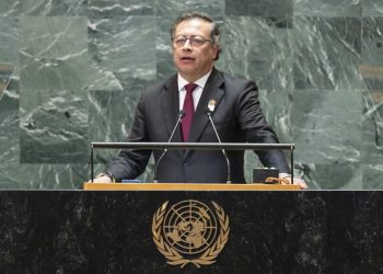 Accidente aéreo obliga al presidente de Colombia a aplazar su viaje a México