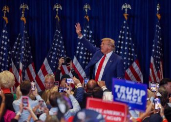 Campaña de Trump confía en apoyo de latinos porque “son cada vez más republicanos”