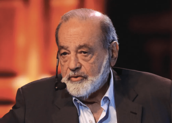 Carlos Slim señala estos errores del gobierno en educación y salud en México