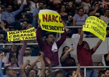 Claudia, en segundo plano ante AMLO