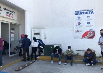 Consultorios de farmacias, única opción para millones de mexicanos sin acceso a servicios de salud