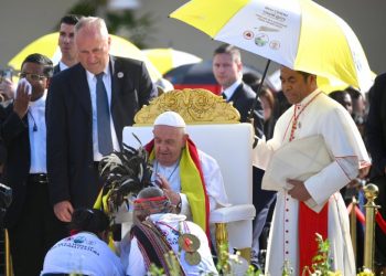 El Papa advierte de amenazas a la cultura e historia