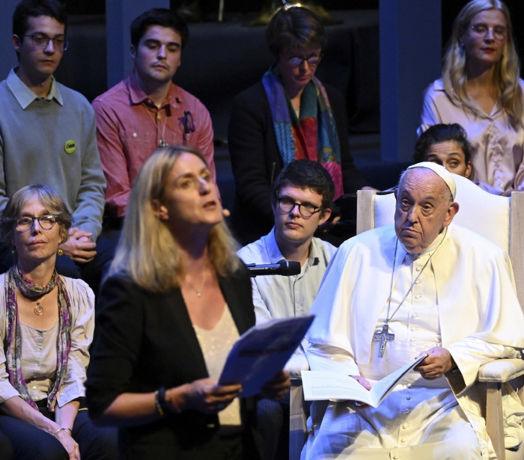 El papa Francisco, durante un encuentro con estudiantes de la Universidad Católica Francófona de Lovaina en Lovaina la Nueva