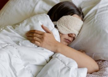 Estas son las horas que deberías dormir de acuerdo a tu edad (según la revista TIME)