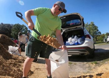 Florida se alista a recibir a “Helene”