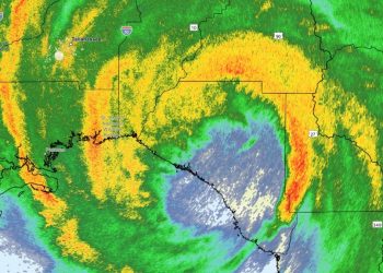 ‘Helene’ toca tierra en la costa noroeste de Florida