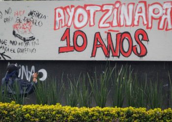 Marcha de los 10 años de Ayotzinapa: “ni perdón, ni olvido”, reclaman familiares
