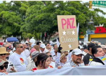 Marchan por la paz en Culiacán, Sinaloa, ante semanas de ola de violencia